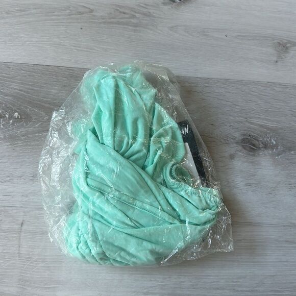 Nasty Gal What's The Ruche Slinky Cropped Top Sage Size 2 Nwtu - Picture 6 of 7